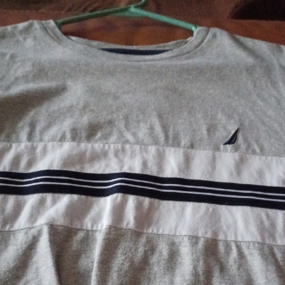 💙🌺Gray Nautical Men's Shirt - Picture 2 of 4